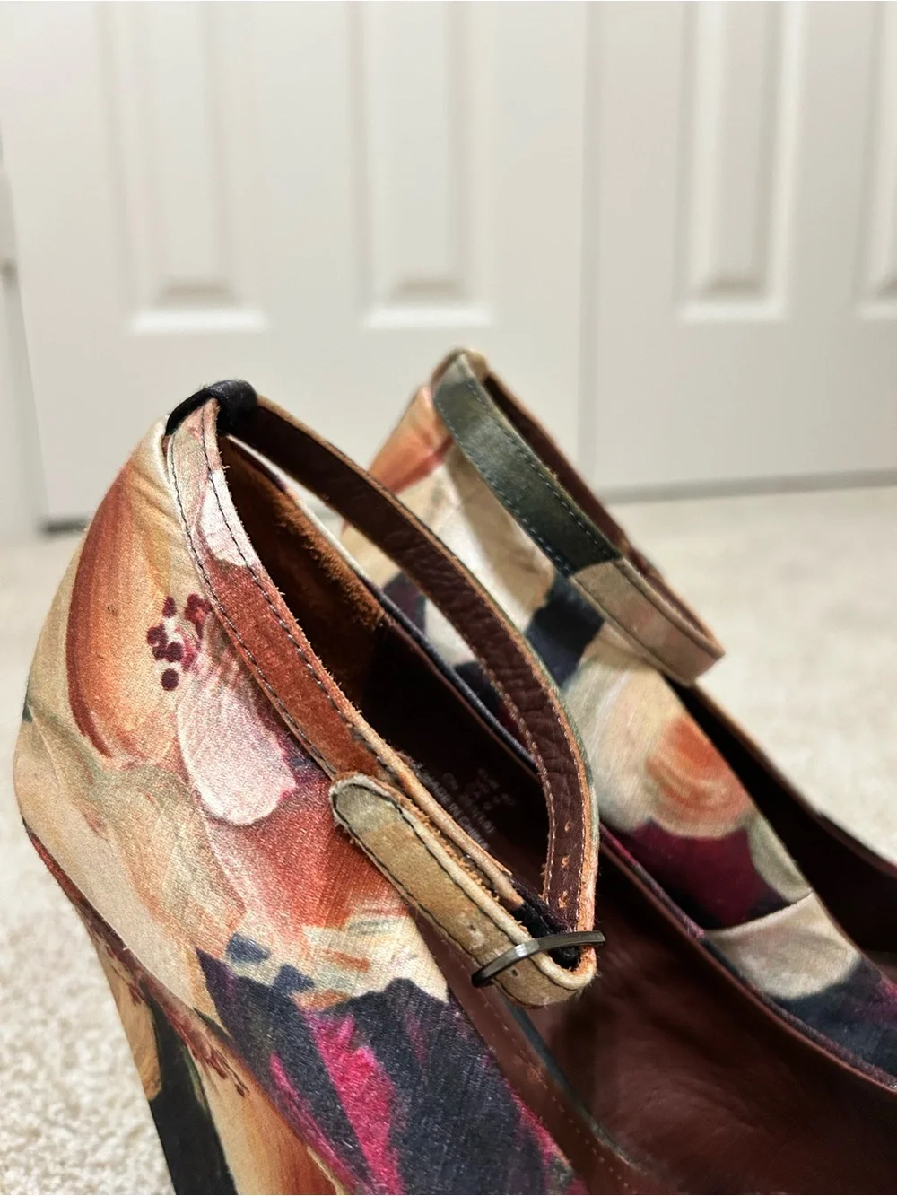 H&M conscious collection Silk Floral Block Heels size 9 bohemian feminine